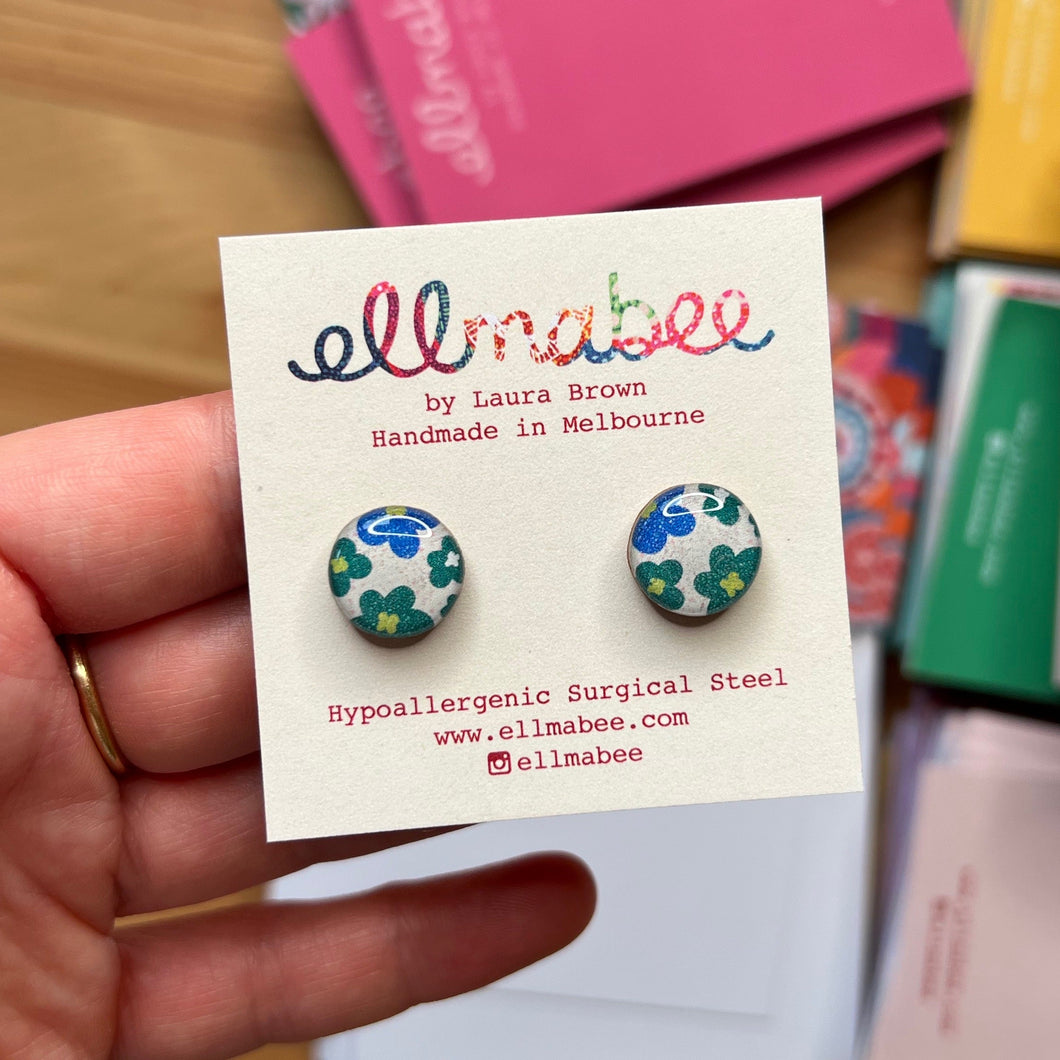 WHOLESALE Daisy Studs Blue/ Green